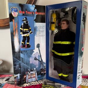 Fire Zone New York City Fire Department Firefighter Action Figure NWT